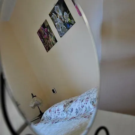 Il Medeghino Apartamento *